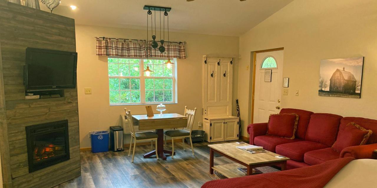 Hawk Valley Retreat & Cottages Galena Exterior foto